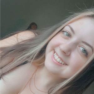 Meet your Posher, Jasmin